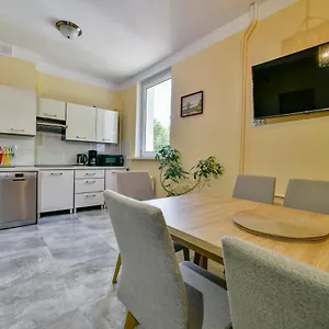 apartament-u-ewy-w-kolobrzegu-podczele.kolobrzeghotels.com/